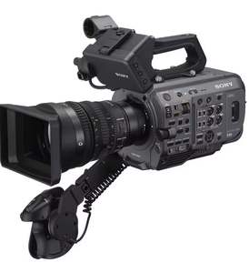 Système de caméra XDCAM 6K plein format PXW-FX9K avec objectif 28-135 mm F-4 G OSS - Product Image 1