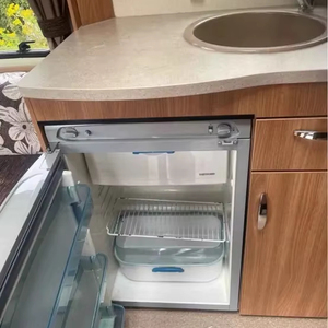 Mini Caravana Sprite Alpine 2015 para 4 Personas, 4 Camas, Suspensión Independiente, Remolque Camper Todoterreno - Product Image 2