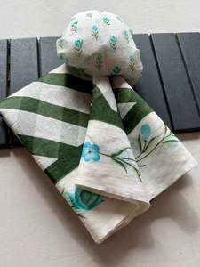 Sari floreciente de lino pesado de peso ligero suave con leheriya floral impreso digital perfecto para todas las ocasiones - Product Image 2