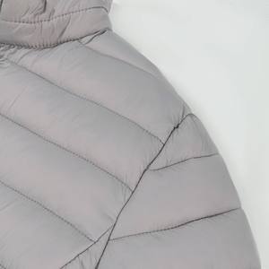 Chaqueta Acolchada Ligera para Mujer con Cuello Alto, Chaqueta de Invierno Aislante con Cierre - Product Image 5