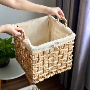 Panier de rangement rond en bambou rotin jonc de mer avec doublure en coton et poignées Organisateur de rangement rond polyvalent - Product Image 4