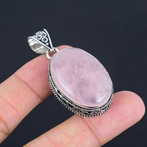 สินค้ามาใหม่จี้หินโรสควอตซ์ธรรมชาติทรงรี925แข็งชุบเงินสเตอร์ลิงจี้ดีไซน์เนอร์เครื่องประดับสำหรับผู้หญิงขายส่งผลิต - Product Image 1