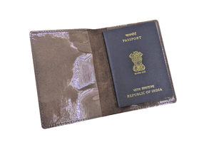Produttore customizzato premio Unisex passaporto da viaggio Designer custodia in vera pelle con Slot per schede piegato per gli uomini e le donne OEM - Product Image 3