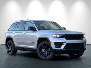 JEEP GRAND CHEROKEE ALTITUDE 2025 USADO, Volante a la Izquierda/Derecha - Product Image 2