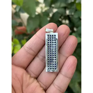 Colgante de Plata 925 con Lapislázuli, Engaste de Bisel Hecho a Mano, Joyería Religiosa con Patrón de Pirámide, Bañado en Rodio, Oro Rosa y Oro. - Product Image 2