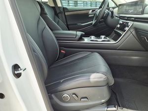 SUV GV80 2026 3.5T Avancé AWD Faible Kilométrage Moteur Silencieux Phares LED Prêt à Expédier - Product Image 3