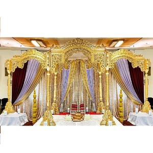 Decoración de Mandap Mayur para Bodas Indias de Gujarat, Decoración de Mandap de Fibra para Bodas del Sur de la India, Mandap Dorado Tradicional, Conjunto de Escenario para Bodas - Product Image 1