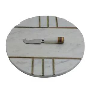 Tabla de cortar de mármol de madera redonda de diseño exquisito con herramientas de cocina, tabla de cortar de queso y frutas personalizadas - Product Image 6