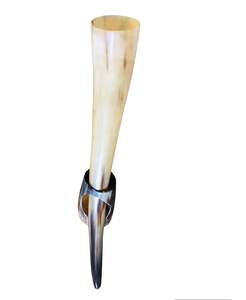 Jarra de Cuerno Vikingo de Lujo Hecha a Mano, Taza de Cerveza para Accesorios de Bar y Uso en Festivales - Product Image 2