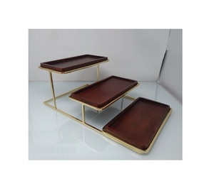Fabuleux support de gâteau de conception personnaliser la taille et la forme support de service de gâteau en bois pour l'utilisation de restaurant d'hôtel - Product Image 1