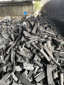 | HOT DEAL | CHARBON DE BOIS DE KHAYA DU VIETNAM DE HAUTE QUALITÉ AVEC GRANDE QUANTITÉ ET PRÊT À CHARGER - Product Image 6