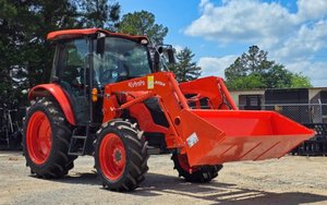 Tractor Kubota M4-071 de 15 HP con Tracción en las 4 Ruedas y Transmisión por Engranajes, 100% de Rendimiento, Diseñado para Terrenos Difíciles y Largas Jornadas en Campos Agrícolas - Product Image 5