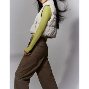 Vente chaude personnalisé femmes hiver chaud gilet décontracté court sans manches Downcoats boutons imperméable respirant bouffant - Product Image 3