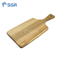 Planche à découper rectangulaire en bois d'acacia avec poignée épaisseur 18 MM utilisation pour servir/charcuterie/planche à fromage prix de gros