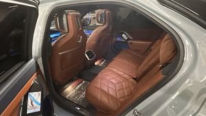 2023 NEW B M W i7 xDrive60 Electric Car AWD Double Lithium Executive Luxury Leather Seat Manual Left Hand Steering - Product Image 5