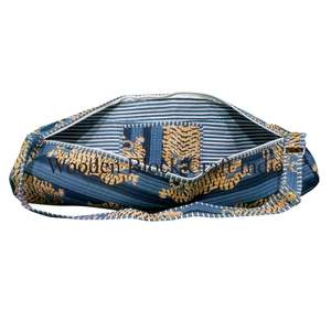 Sac de sport de luxe pour femme avec logo personnalisé, style épaule, fermeture éclair, tissu en coton imperméable pour le yoga, le week-end, la salle de sport, pour le fitness - Product Image 5