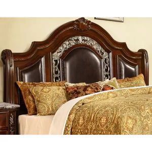 Lit de style baroque en bois sculpté finition marron - Product Image 4