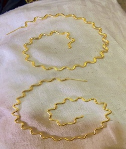 ต่างหูแฟชั่นสำหรับผู้หญิงหุ้มด้วยลวดชุบทองทองเหลืองจากนานาชาติ - Product Image 4