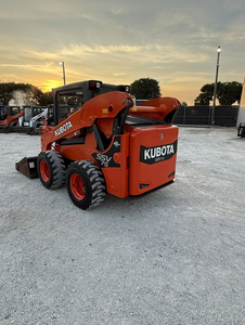 รถตักล้อยาง Kubota SSV75 มือสอง พร้อมเครื่องยนต์ Perkins ดีเซล เกียร์ ปั๊ม มอเตอร์ ประสิทธิภาพสูง สำหรับงานก่อสร้าง - Product Image 2