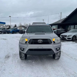 รถยนต์โตโยต้า ทาโคมา ดับเบิ้ลแค็บ ปี 2015 เครื่องยนต์ V6 ขับเคลื่อน 4 ล้อ - เชื่อถือได้ ไมล์น้อย พร้อมสำหรับการขับขี่ออฟโรด ขายแล้ว - Product Image 1