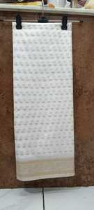 Encantador Sari de nailon para adultos, tela suave y colores vibrantes para celebraciones y fiestas informales o festivas - Product Image 2