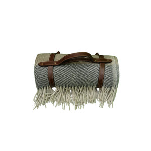 ผ้าห่มถ่านสีน้ำตาลลายเฮอร์ริงโบนแบบนุ่มทำจากวัสดุขนสัตว์ - Product Image 1