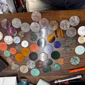 Piedras Preciosas Naturales Sueltas para Fabricación de Joyas, Esferas de Reloj, Corte Plano, Grosor de 20 mm y 40 mm, Ancho de 1.5 mm, Personalizables - Product Image 1