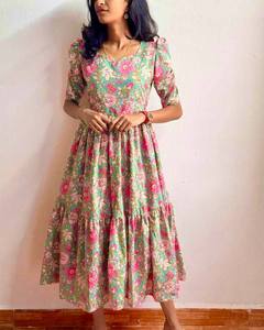 Robe longue d'été en coton à imprimé floral - Product Image 4