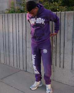 Ensemble survêtement personnalisé pour sororité grecque, sweat à capuche et pantalon de jogging violets, tenue zippée avec lettres gothiques, streetwear tendance en gros - Product Image 2