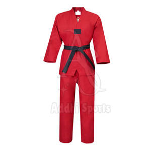 Uniformes de Taekwondo ligeros profesionales personalizados para hombres, proveedor OEM para trajes de entrenamiento de artes marciales - Product Image 1