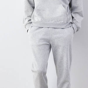 Nouveau modèle de jogging gris en coton pour homme, avec manchettes côtelées et poches latérales, respirant, lavable et à séchage rapide - Product Image 3