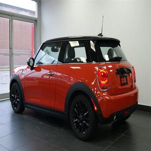 ¡Oferta Imperdible! Mini Cooper 1.5 12V TwinPower Turbo 2021 Súper Limpio, Tracción Delantera, Automático, Naranja, Auto de Lujo - Product Image 3