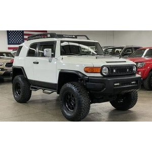 FJ Cruiser SUV 2018, manuelle, propulsion arrière, intérieur en cuir foncé, 50 001 à 75 000 miles, autonomie NEDC de 501 à 600 km, batterie de 90 à 110 kWh, US 100 à 150 kW - Product Image 2