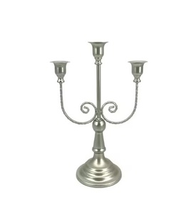 Bougeoir en aluminium fait à la main en métal de qualité supérieure décor de candélabre exquis pour la maison, le salon, la chambre ou la table de mariage - Product Image 3