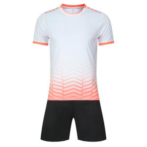 Venta al por mayor 100% Poliéster Ropa de fútbol para hombres Sublimación personalizada Camisetas de fútbol Conjuntos de uniformes transpirables - Product Image 5