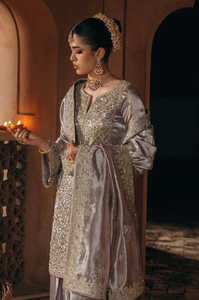 Lehenga Choli Anarkali pakistanais de luxe, lourdement brodé, pour femmes, tenue de fête de mariage, style nuptial - Product Image 4