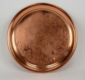 Assiette de service en cuivre gravée à la main, luxueuse et écologique, pour servir les aliments à la maison, dans les hôtels, les restaurants, les fêtes et les événements - Product Image 1