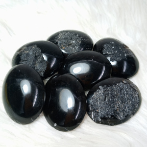 Venta al por mayor Natural Agnimanitite Palma piedra piedras preciosas artesanías de alta calidad cristal para curar pulido 45x35x15mm - Product Image 1