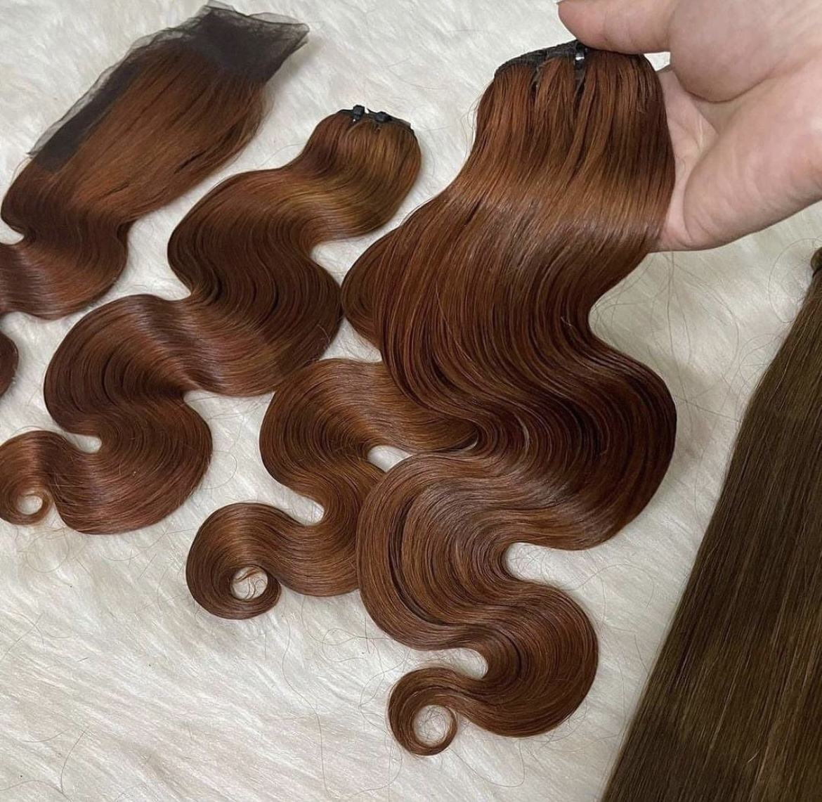 สีน้ำตาลอ่อน