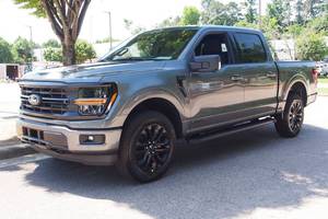 (W&T) PROMOCIÓN Venta de Auto Usado FORD F-150 XLT 4DR SUPERCREW 4WD 5.5FT TURBO HÍBRIDO GASOLINA-ELÉCTRICO 2025 - Product Image 2