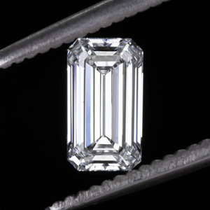 Diamante Suelto Cultivado en Laboratorio con Corte Esmeralda de Precisión de 0.5 CT con Certificación IGI para la Fabricación de Joyas - Product Image 2