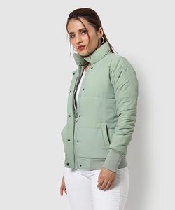 Veste matelassée courte personnalisée pour femmes, veste coupe-vent pour femmes, manteaux matelassés pour femmes - Product Image 4