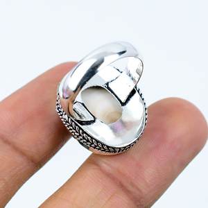 Anillo Artesanal con Piedra Ojo de Shiva, Bisel Ovalado de Concha, Estilo Boho, Joyería para Uso Diario - Product Image 3