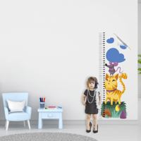 Tabla de Crecimiento Reutilizable Modelo 2 para Niños, Material de Poliestireno Duradero, Superficie de Escritura Blanca con Fijación por Electricidad Estática, Fácil de Usar