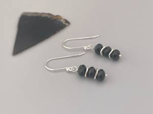 Vibrant noir Tourmaline fait à la main 925 argent massif noir pierres précieuses boucles d'oreilles légères bijoux de tous les jours pour les femmes pierre de naissance - Product Image 3