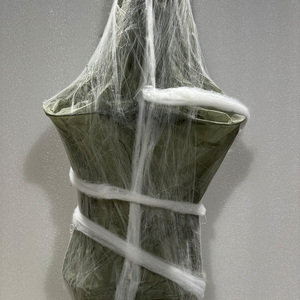 Modelo de Zombie Putrefacto de Pie - Accesorio Profesional de Plástico para <span class=keywords><strong>Casa</strong></span> Embrujada, Decoración Duradera para Fiesta de Halloween para Uso en Interiores NED N20 - Product Image 4