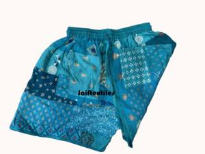 Pantalones cortos de retazos hechos a mano Unisex en todos los colores, parte delantera, dos bolsillos, cintura elástica, retazos, cuello, rayón, corto de verano - Product Image 5