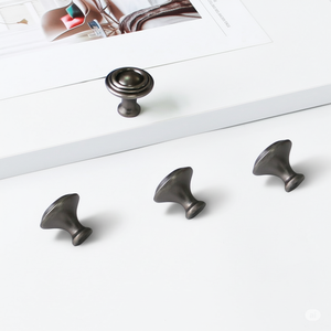 Elegantes manijas y perillas de aleación de zinc vintage. Tiradores de cajón redondos clásicos para cocina, baño, armario, oficina en casa y comedor - Product Image 4