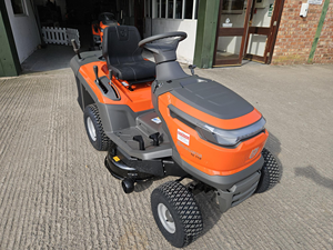 Cortadora de Césped Husqvarna R 316TsX de Primera Calidad, con Tracción en las Cuatro Ruedas, de Gasolina, Maquinaria de Jardinería en Stock, en Venta a Precio Económico - Product Image 2