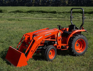 Mini Tractor Agrícola 4x4 Rápido y Confiable para Bx1880 de 8 HP, Nuevo y Usado, en Buen Estado de Funcionamiento, Incluye Motor y Bomba - Product Image 3